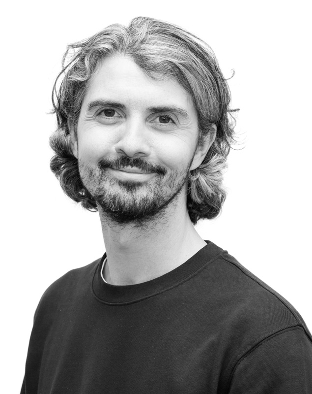 Tomas1-BW-web.jpg