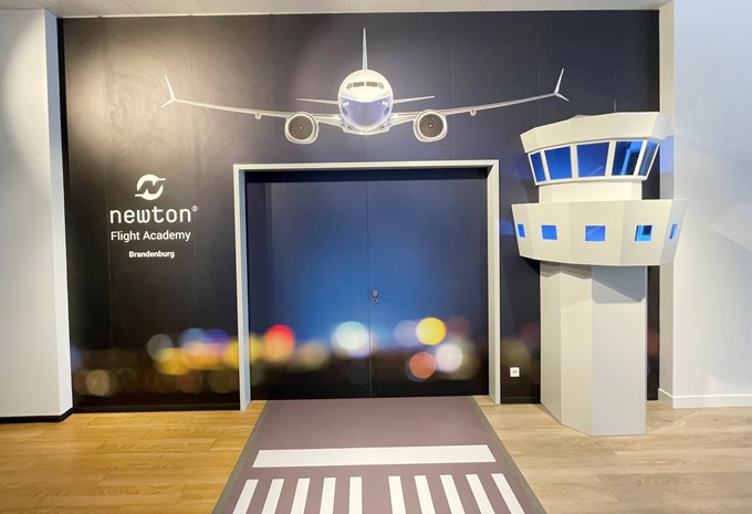 NFA Brandenburg vegg og rullebane.jpg